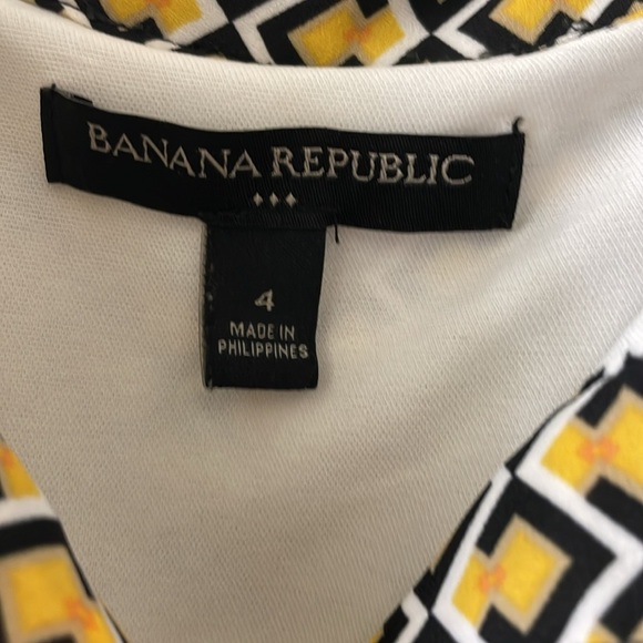 Banana Republic pleated Flowy dress - Picture 4 of 12